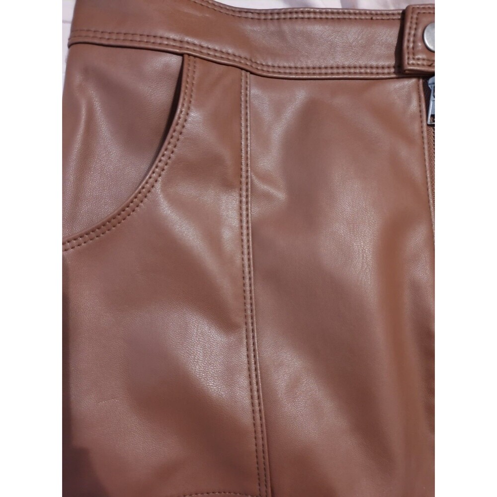 NWT Sexy Fall Brown Faux Leather Mini Skirt Front Zipper, Button & Pockets SZ L - Picture 2 of 9